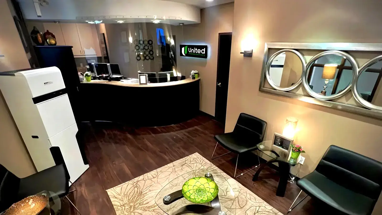 United Endodontics 50th &amp; France front desk